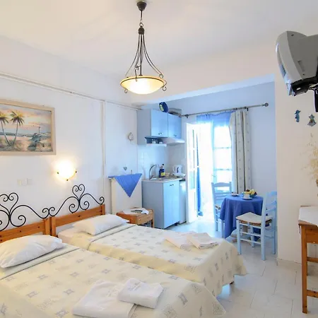 Pension Ilias - Chora Aparthotel