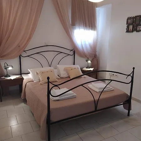 Aparthotel Pension Ilias - Chora *