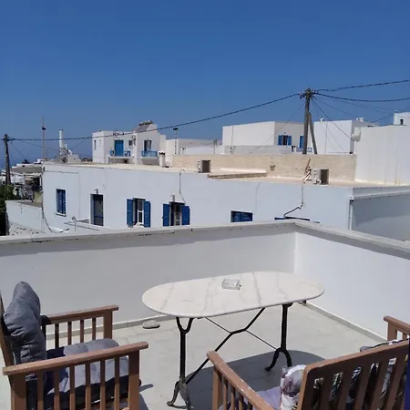 Pension Ilias - Chora Aparthotel