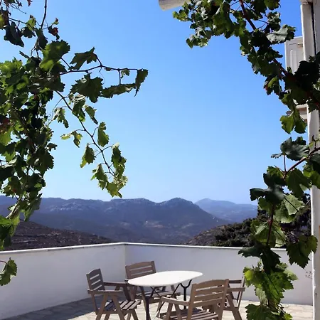Pension Ilias - Chora Aparthotel *